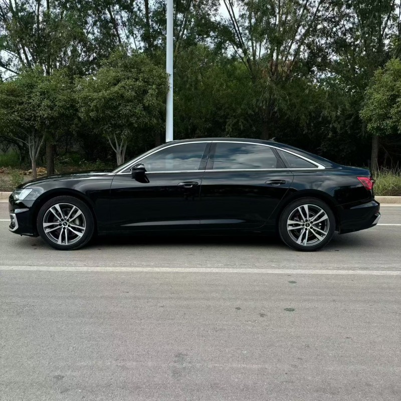 济宁23年奥迪A6L7