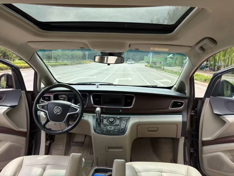 济南16年别克GL85