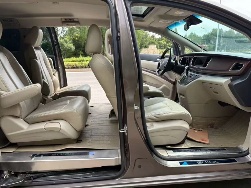 济南16年别克GL86