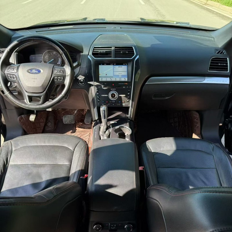 东营18年福特探险者4