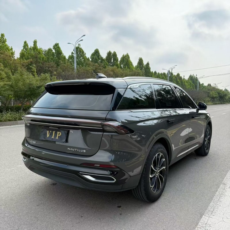 济宁23年林肯航海家8