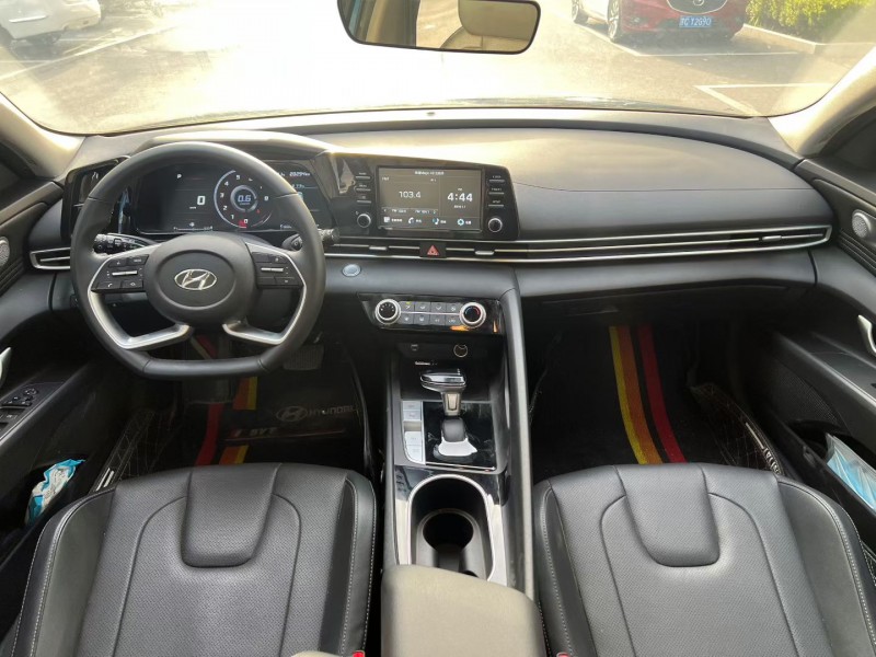 徐州22年现代伊兰特5