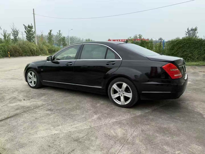徐州11年奔驰S8