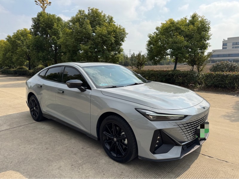 盐城23年长安汽车UNI3