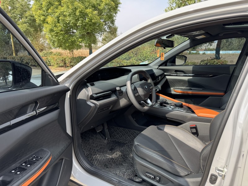 盐城23年长安汽车UNI6