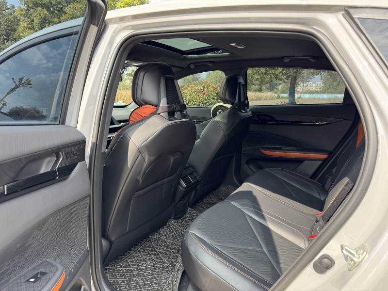 盐城23年长安汽车UNI7