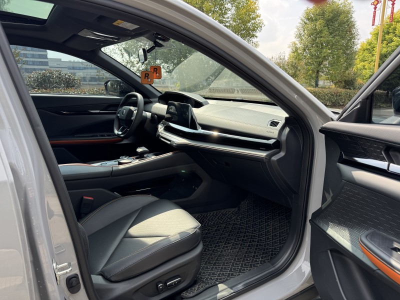 盐城23年长安汽车UNI8