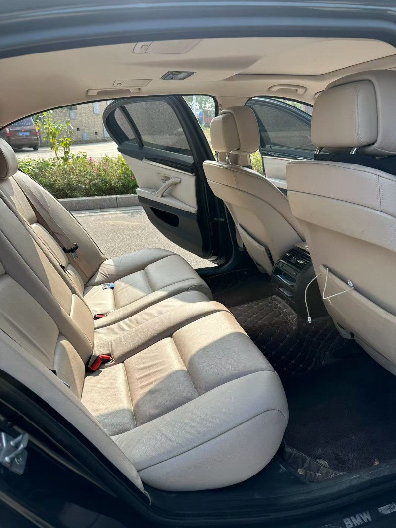 济南11年宝马5系4