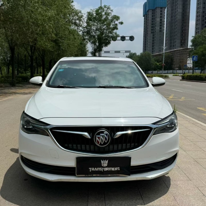 泰安18年别克英朗1