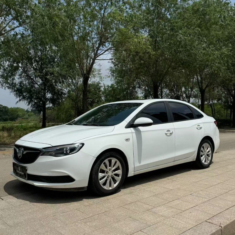 泰安18年别克英朗3