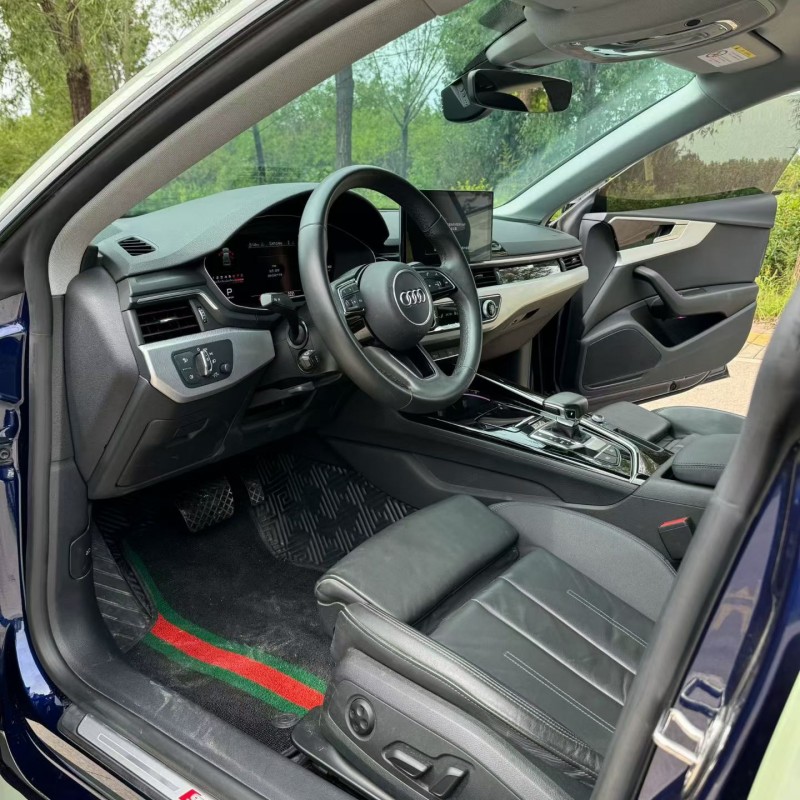 济宁22年奥迪A55