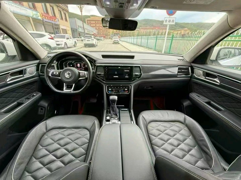 重庆22年大众途昂3