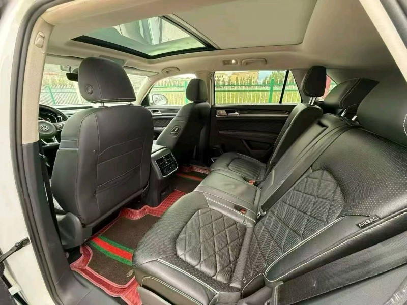 重庆22年大众途昂4