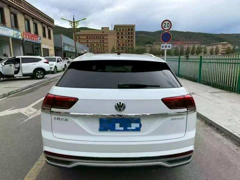 重庆22年大众途昂5