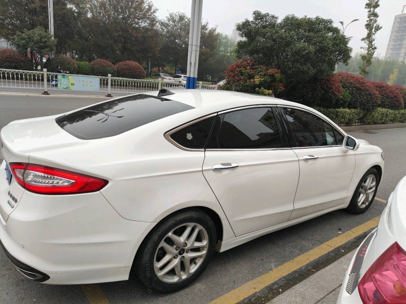 济宁16年福特蒙迪欧4