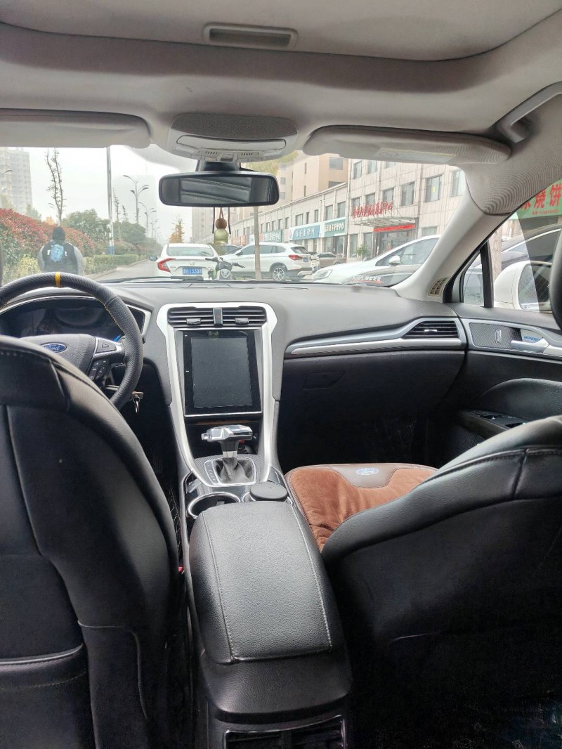 济宁16年福特蒙迪欧5