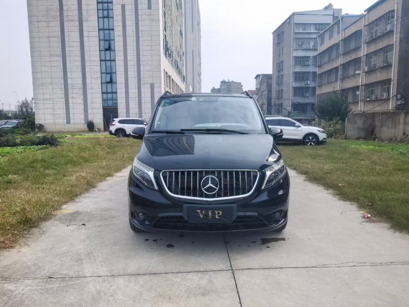 襄阳19年奔驰METRIS1