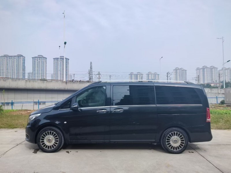 襄阳19年奔驰METRIS8