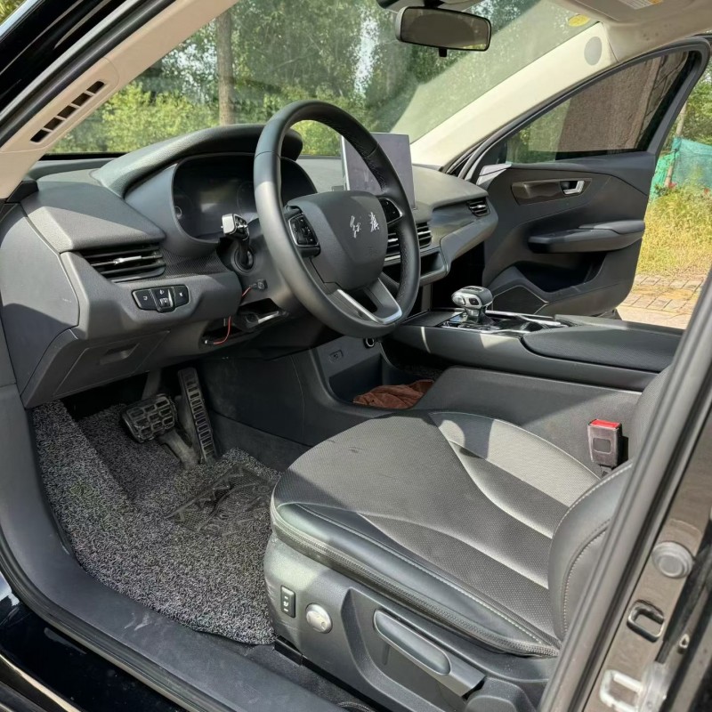 枣庄23年红旗E-QM55