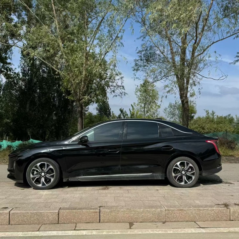 枣庄23年红旗E-QM57