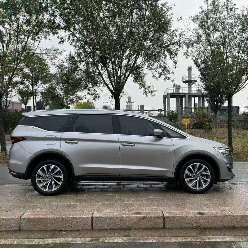 烟台19年吉利嘉际7