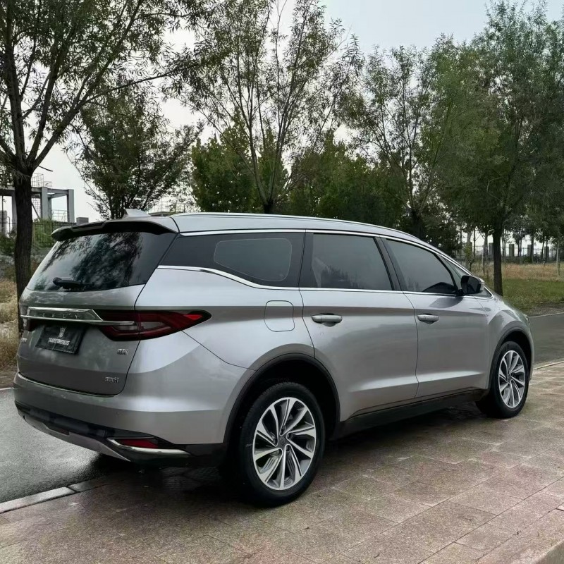 烟台19年吉利嘉际8