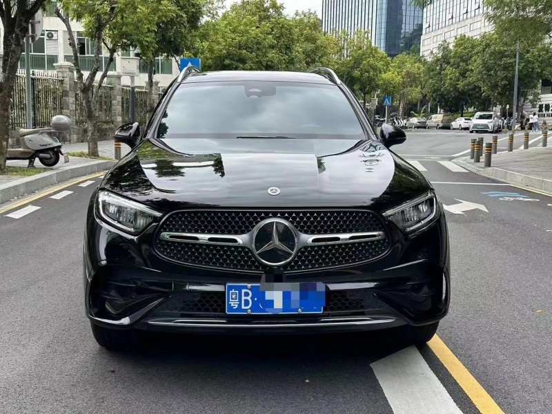 深圳23年奔驰GLC1