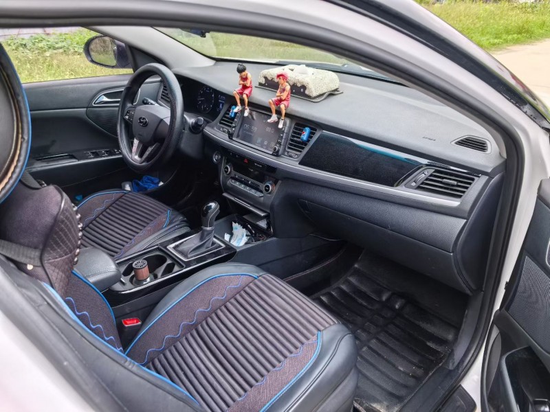 襄阳18年现代名图5