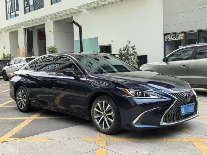 深圳21年雷克萨斯ES2