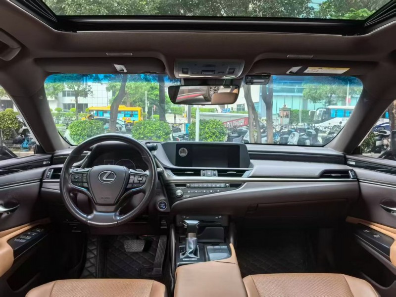 深圳21年雷克萨斯ES3