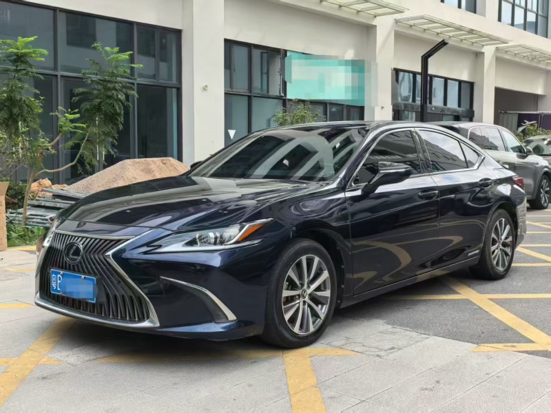 深圳21年雷克萨斯ES6