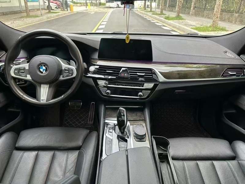 深圳20年宝马6系7