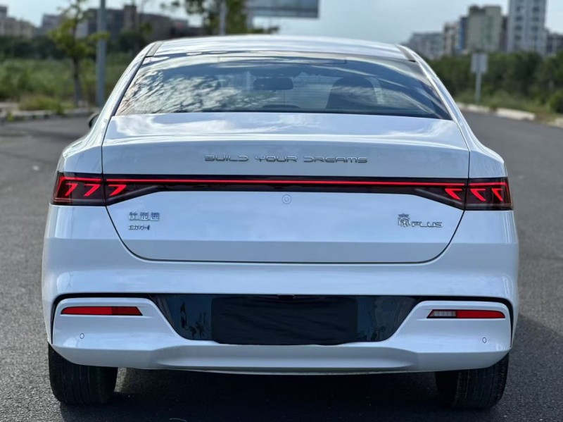 汕头24年比亚迪秦9