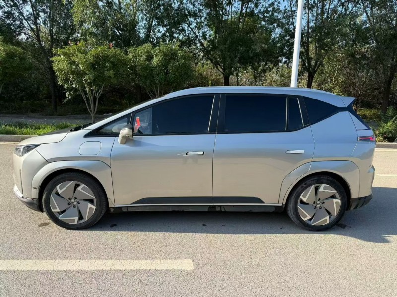 枣庄23年合创汽车Z037