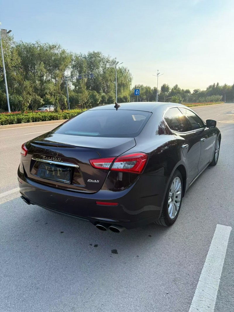 济宁16年玛莎拉蒂Ghibli7