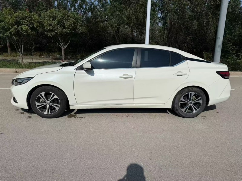 济宁20年日产蓝鸟7