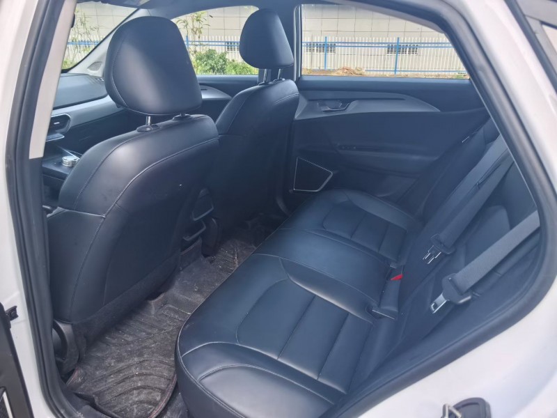 襄阳24年吉利几何7