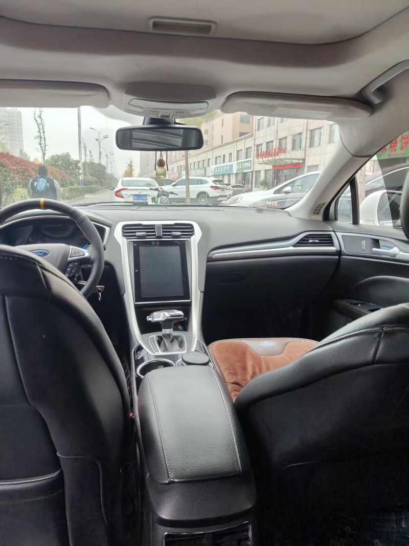 济宁16年福特蒙迪欧6