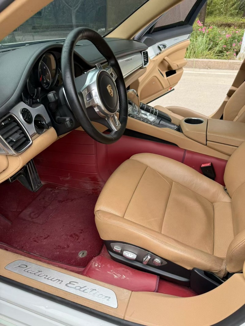 淄博12年保时捷帕拉梅拉5