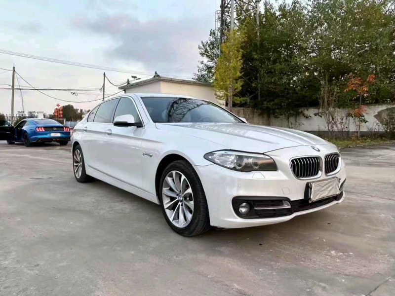 徐州17年宝马5系3