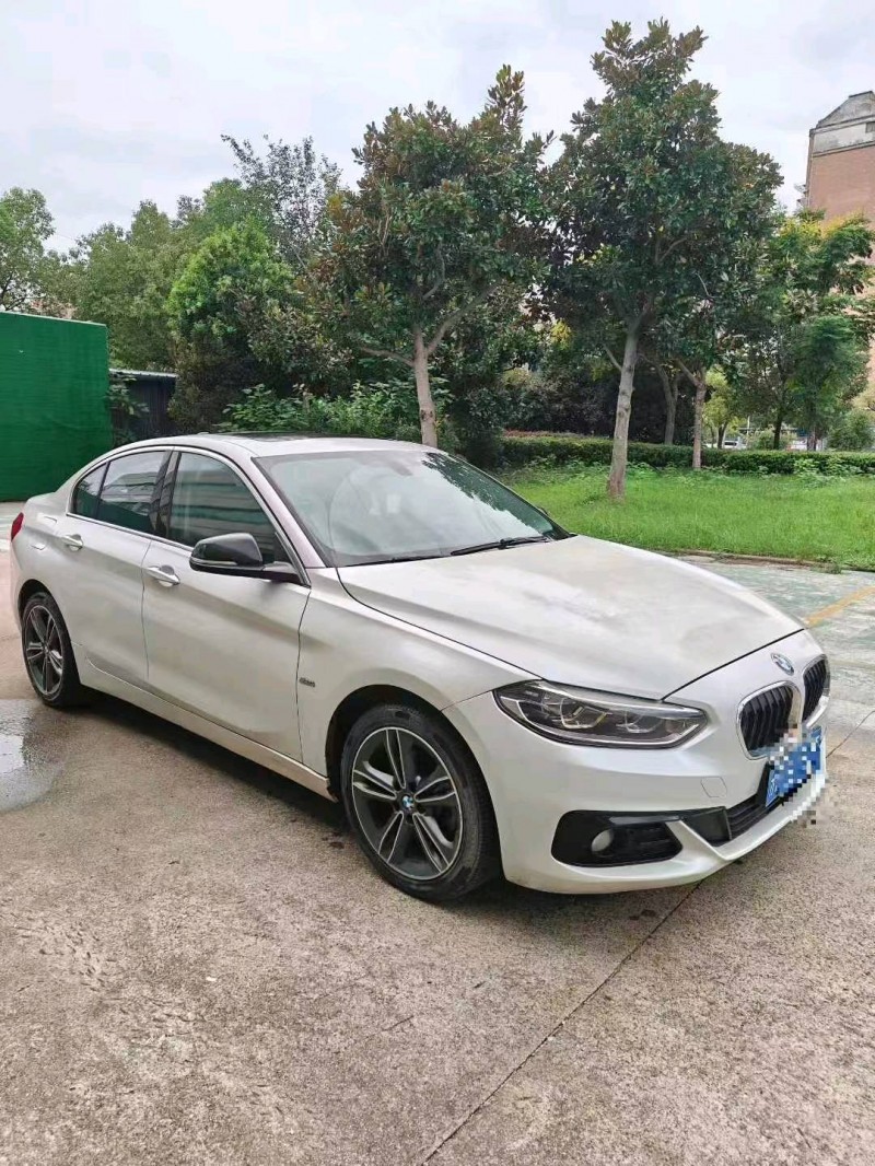 徐州18年宝马1系2