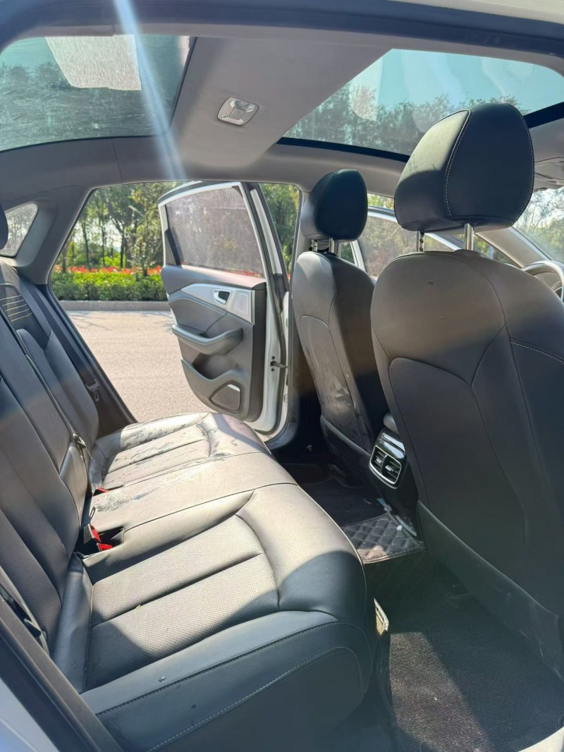 泰安21年荣威i65