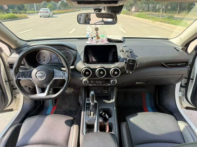 枣庄21年日产轩逸4