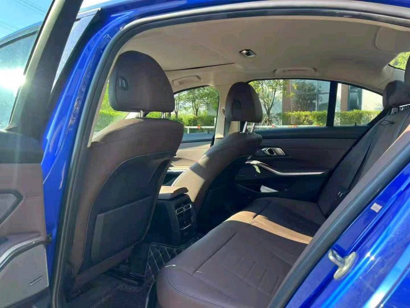 广州20年宝马3系8