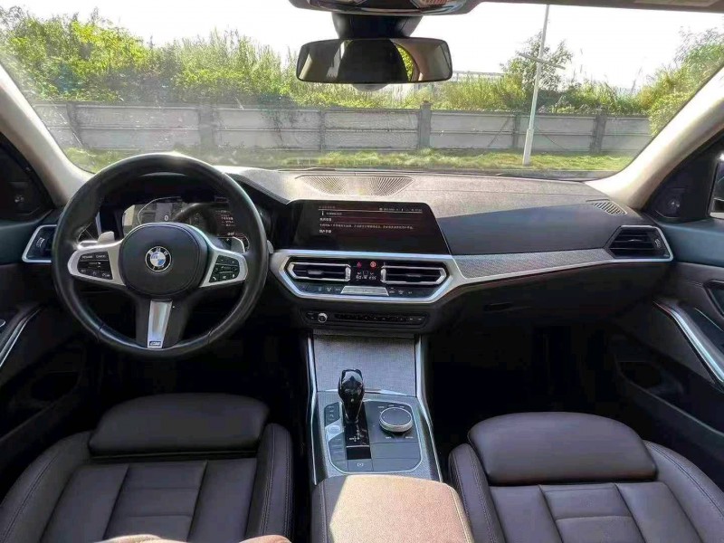 广州20年宝马3系9