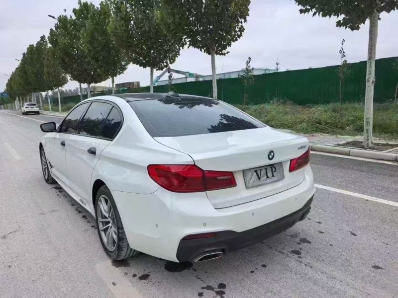 郑州20年宝马5系9