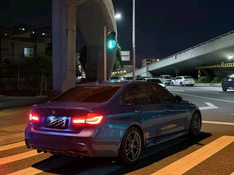 广州18年宝马3系8