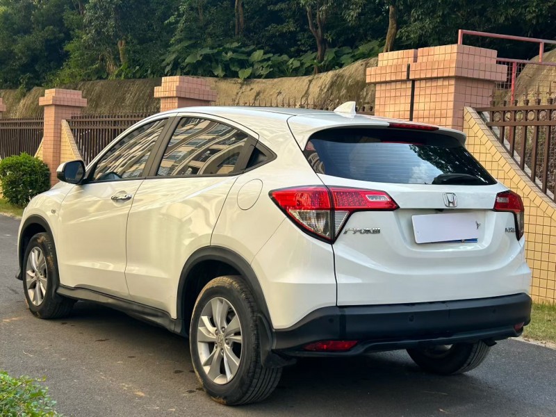 东莞19年本田缤智5