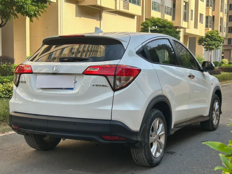 东莞19年本田缤智6