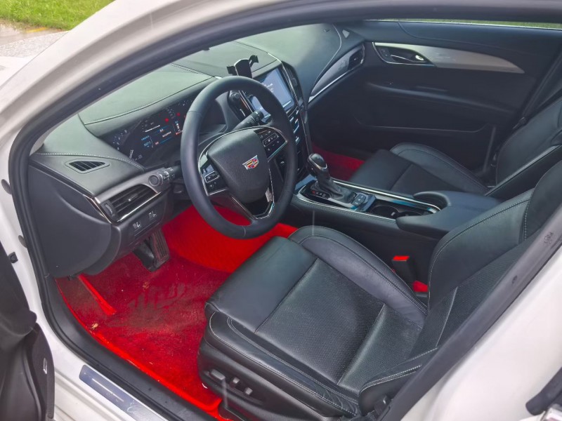 襄阳16年凯迪拉克ATS4